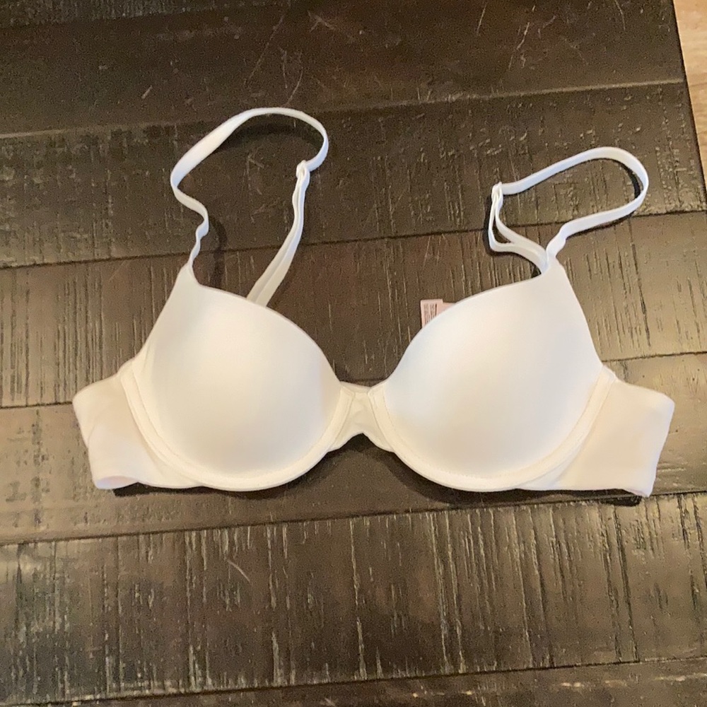 Victoria’s Secret demi bra with convertible straps. 34A
